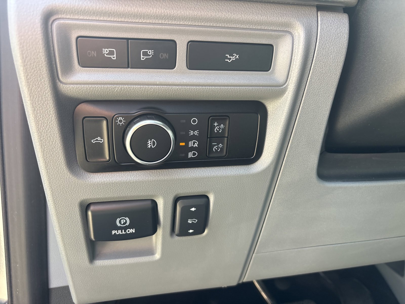 Certified 2023 Ford F150 Lariat w/ Equipment Group 502A High AWD/4WD image 18