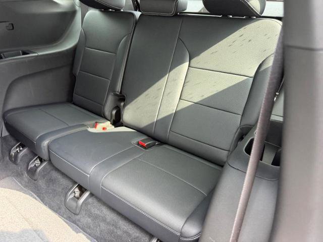 Used 2026 Chevrolet Traverse LT AWD/4WD image 10