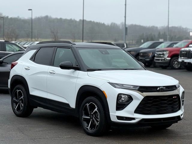 Used 2023 Chevrolet TrailBlazer RS w/ Convenience Package image 11