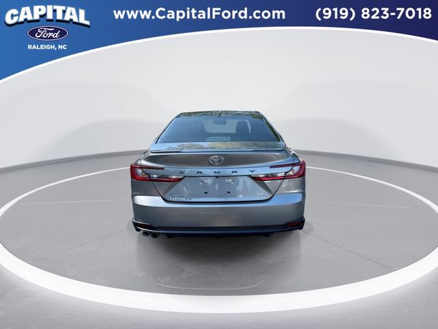 Used 2025 Toyota Camry SE FWD image 7