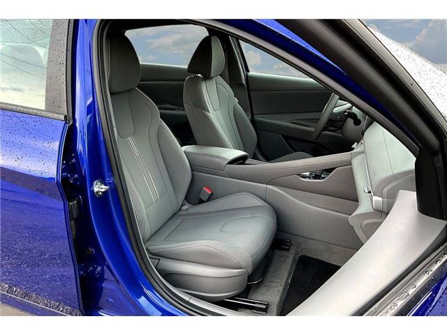 Used 2024 Hyundai Elantra Blue FWD image 31