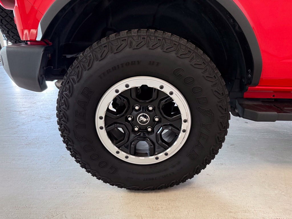 Certified 2023 Ford Bronco Big Bend w/ Sasquatch Package AWD/4WD image 11