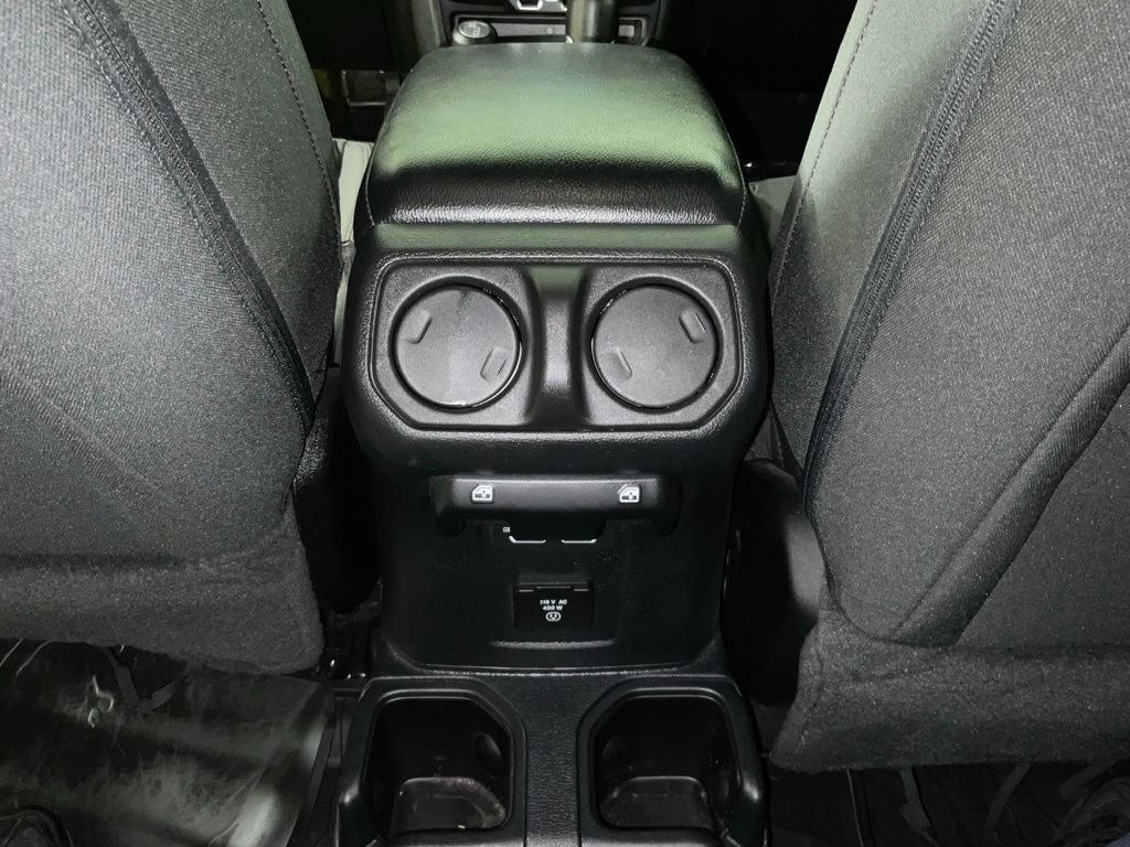 Used 2023 Jeep Gladiator Sport AWD/4WD image 17
