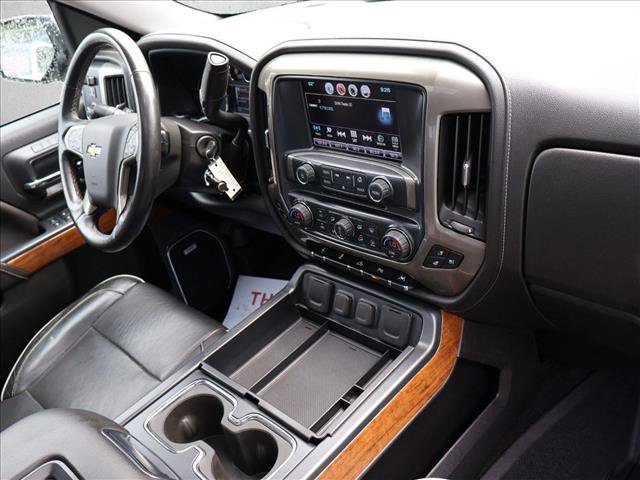 Used 2017 Chevrolet Silverado 1500 High Country AWD/4WD image 27