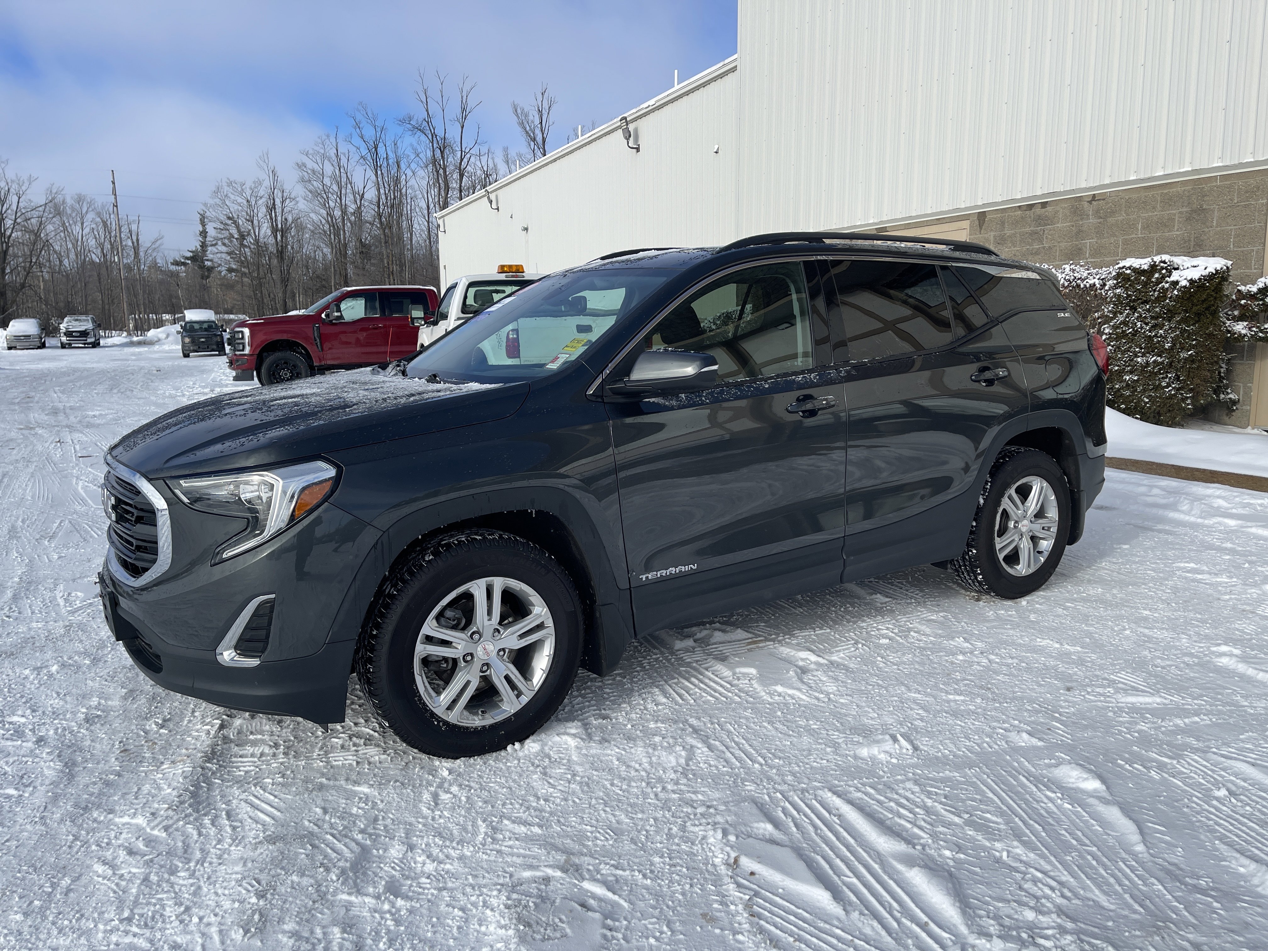 Used 2020 GMC Terrain SLE w/ Driver Convenience Package image 8