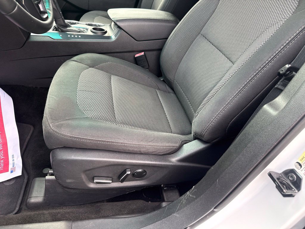 Certified 2017 Ford Explorer XLT FWD image 9