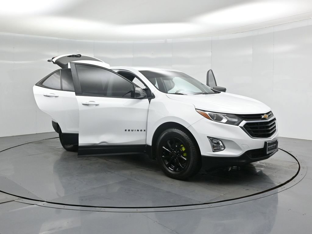 Used 2021 Chevrolet Equinox LS w/ LS Convenience Package image 32