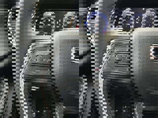 Used 2023 Jeep Grand Cherokee Altitude image 15