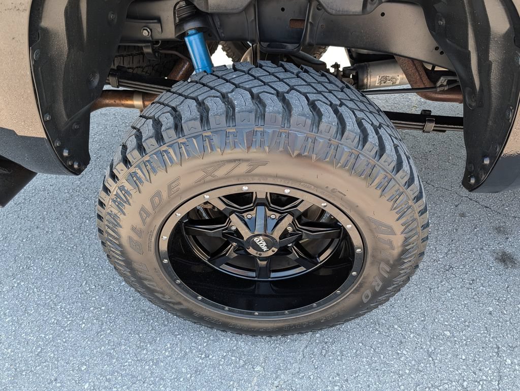 Used 2021 Toyota Tundra SR5 w/ TRD Off-Road Package AWD/4WD image 31