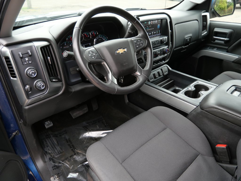 Used 2017 Chevrolet Silverado 1500 LT w/ All Star Edition AWD/4WD image 3