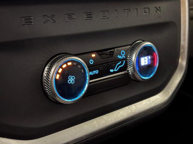 Certified 2025 Ford Expedition Active image 19