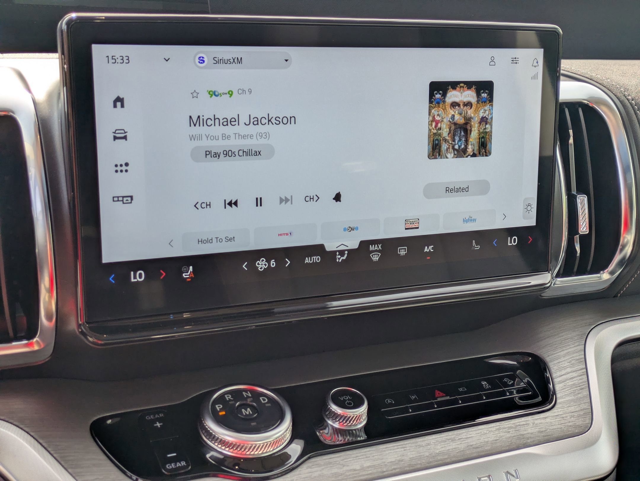 Certified 2025 Ford Expedition Platinum w/ Driver's Package image 24