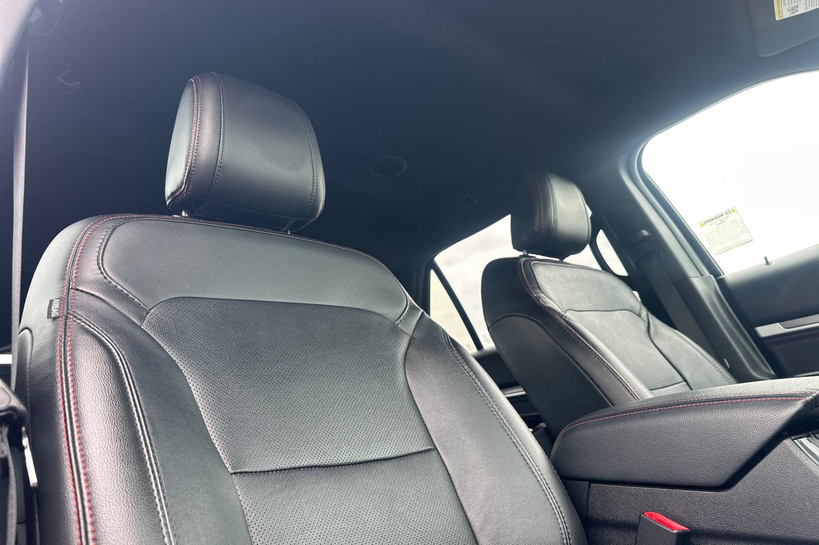 Certified 2018 Ford Explorer Sport AWD/4WD image 17