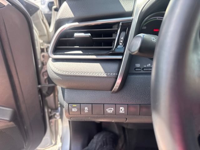 Used 2021 Toyota Camry SE FWD image 20