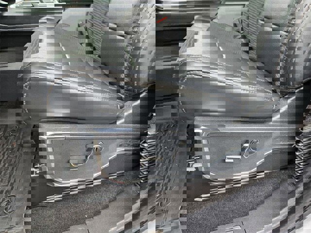 Certified 2022 Ford F150 Raptor w/ Equipment Group 801A High image 11