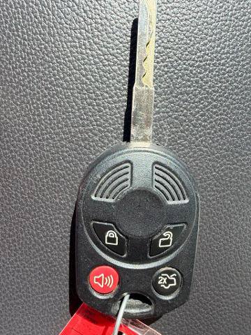 Certified 2018 Ford Escape SEL w/ SEL Sport Appearance Package AWD/4WD image 30
