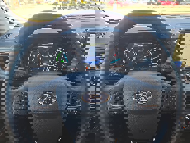 Certified 2024 Ford Maverick Lariat image 17