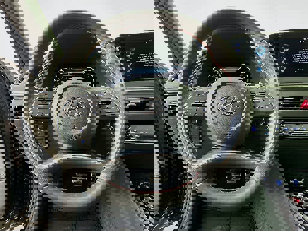 Used 2023 Hyundai Sonata SEL Plus image 18