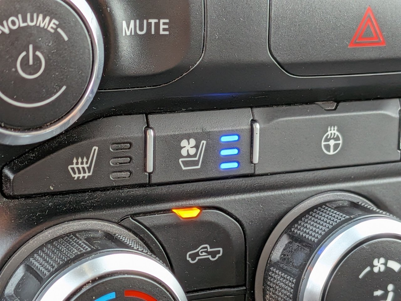Used 2022 RAM 1500 Laramie AWD/4WD image 26