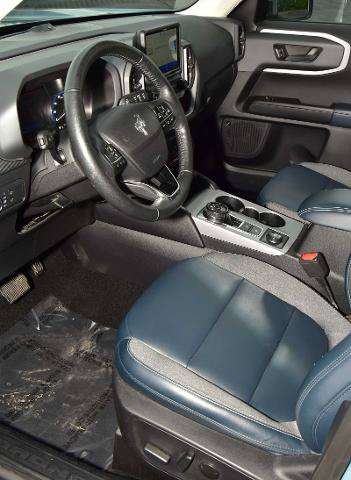 Certified 2022 Ford Bronco Sport Outer Banks w/ Tech Package AWD/4WD image 24