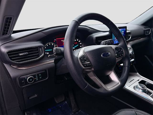 Certified 2024 Ford Explorer Limited image 9