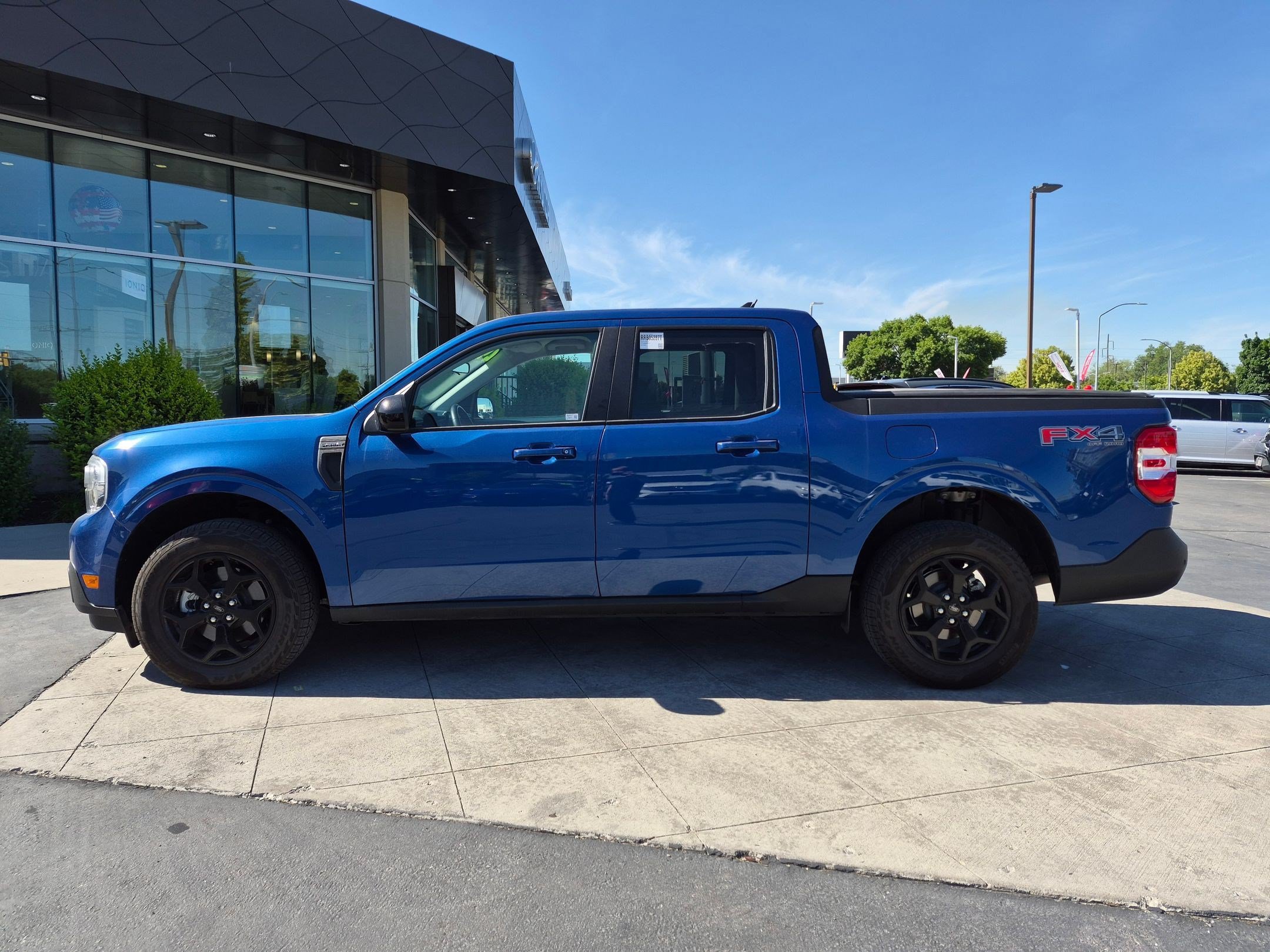 Certified 2024 Ford Maverick Lariat w/ FX4 Off-Road Package AWD/4WD image 10
