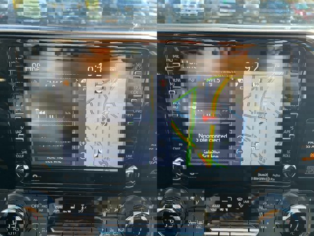 Used 2022 Toyota Highlander XLE image 22