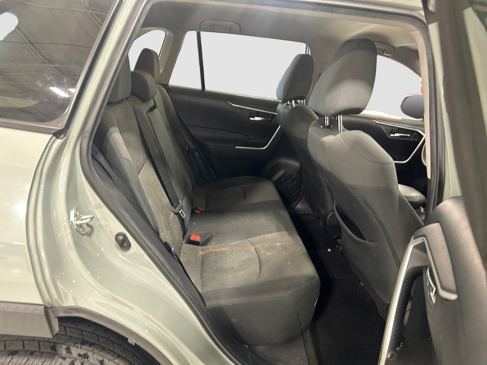 Used 2021 Toyota RAV4 XLE FWD image 22