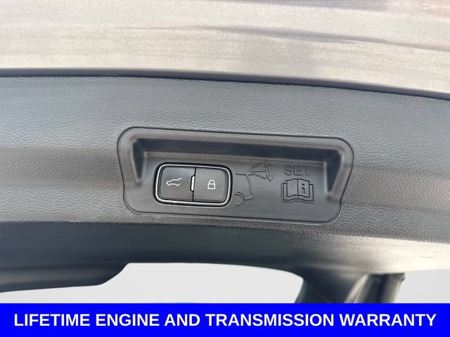 Certified 2023 Ford Explorer XLT RWD image 13