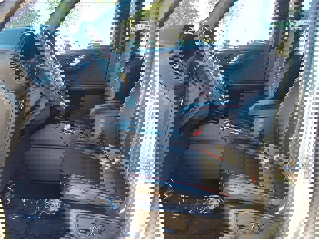 Certified 2023 Ford Escape ST-Line w/ Tech Pack #1 image 23