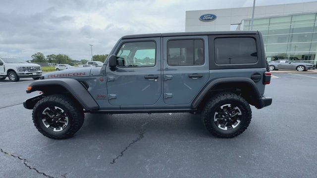 Used 2025 Jeep Wrangler Unlimited Rubicon AWD/4WD image 5