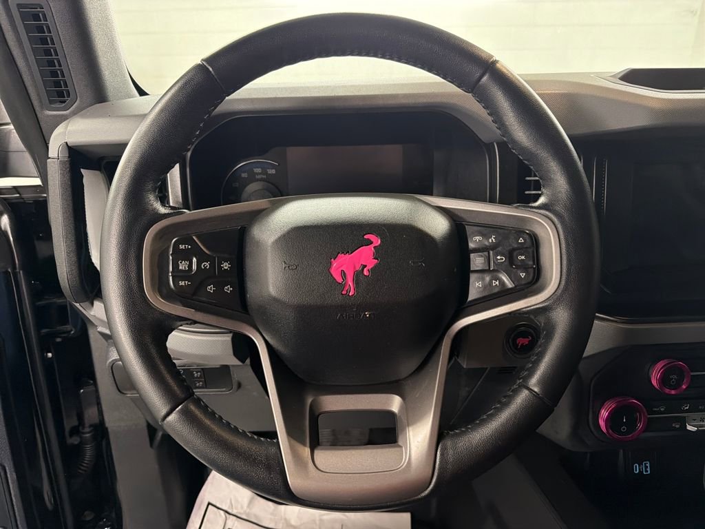 Certified 2022 Ford Bronco Black Diamond image 18