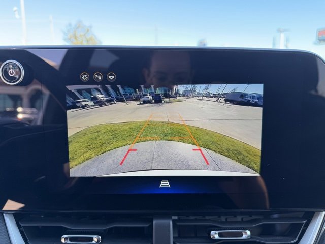 Used 2025 Chevrolet Equinox LT image 16