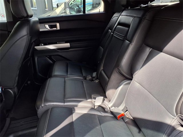 Certified 2023 Ford Explorer Limited image 12