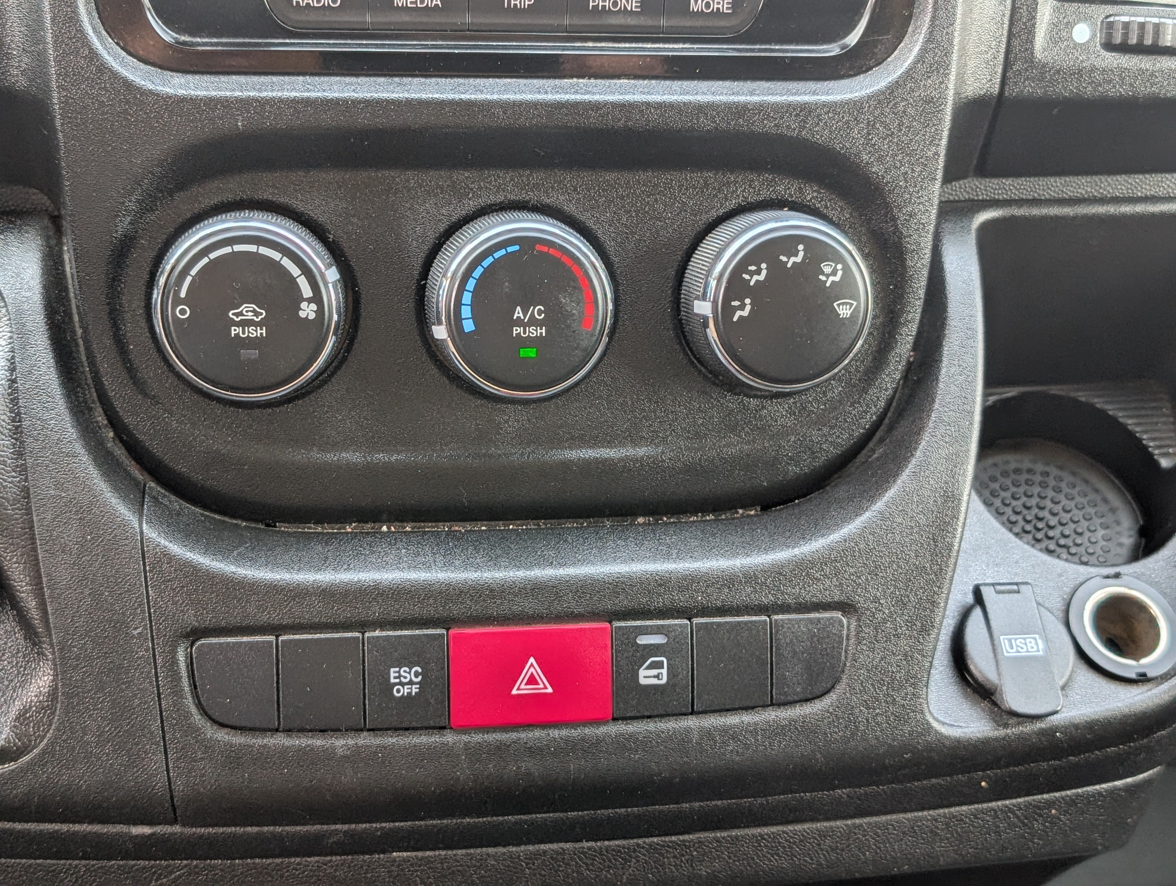 Used 2020 RAM ProMaster 1500 FWD image 23