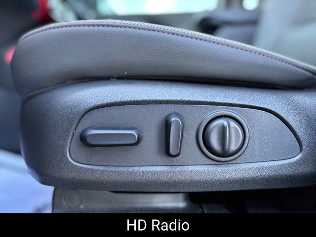 Used 2023 Chevrolet TrailBlazer RS w/ Sun and Liftgate Package image 13