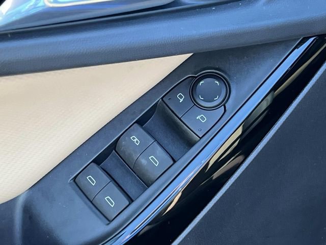 Used 2025 Chevrolet Equinox ACTIV w/ Safety and Technology Package AWD/4WD image 17