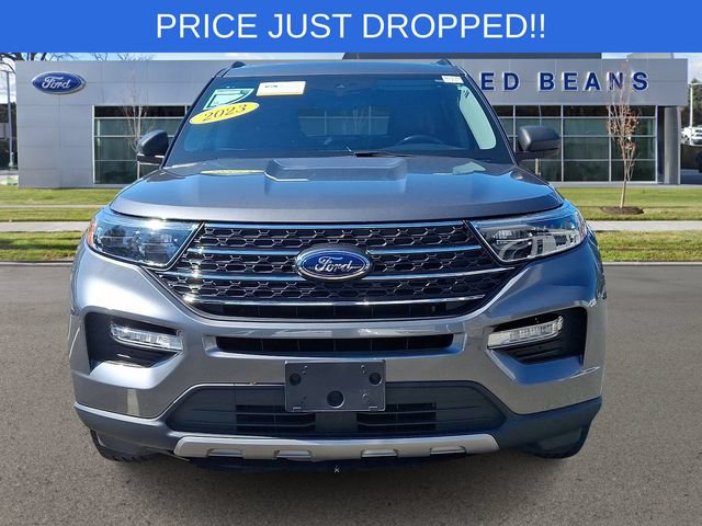 Certified 2023 Ford Explorer XLT w/ Equipment Group 202A AWD/4WD image 3