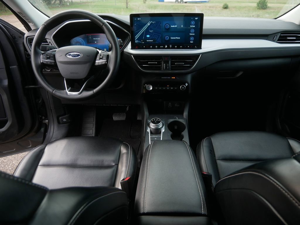 Certified 2024 Ford Escape Platinum AWD/4WD image 19