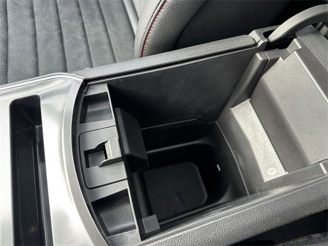 Certified 2024 Ford Edge ST-Line image 27