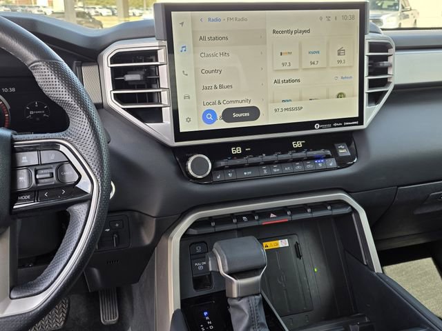 Used 2024 Toyota Tundra Limited w/ Power Package AWD/4WD image 9