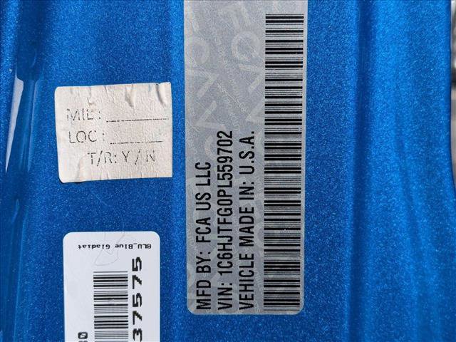 Used 2023 Jeep Gladiator Overland image 20