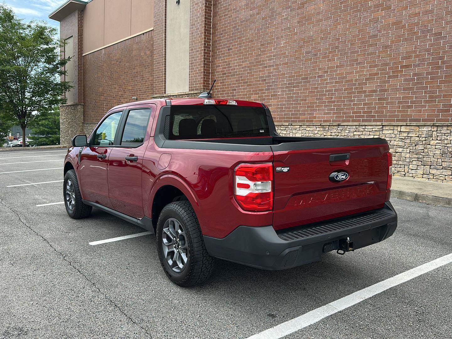 Certified 2025 Ford Maverick XLT w/ Equipment Group 301A AWD/4WD image 3