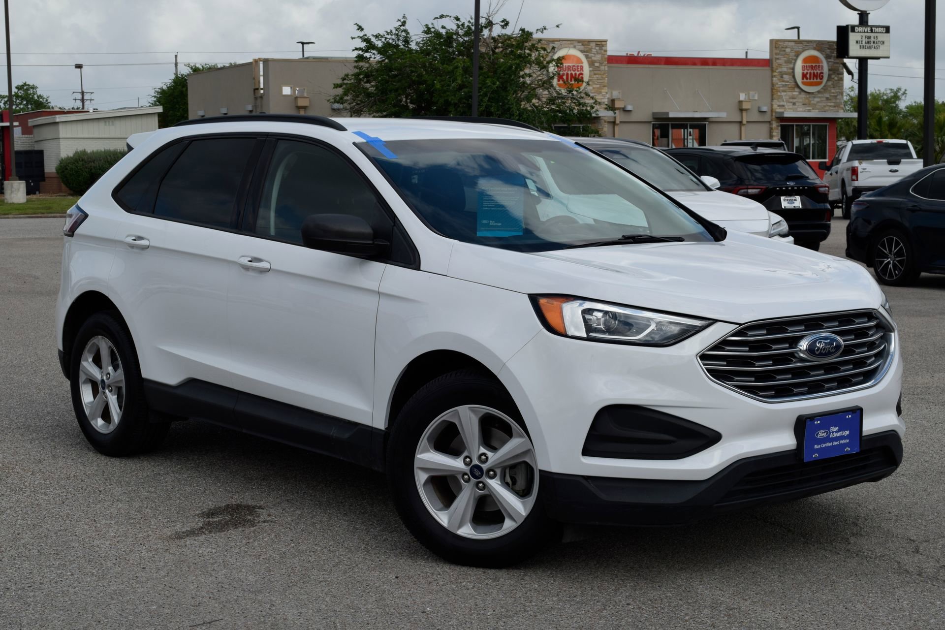 Certified 2020 Ford Edge SE FWD image 3