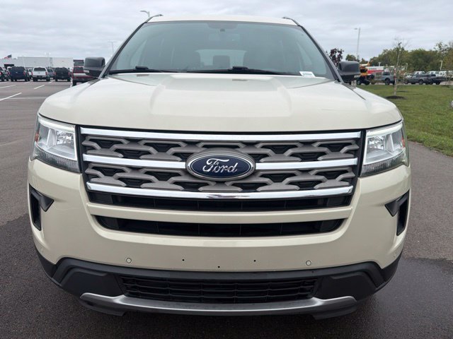 Certified 2018 Ford Explorer XLT w/ Equipment Group 202A FWD image 3
