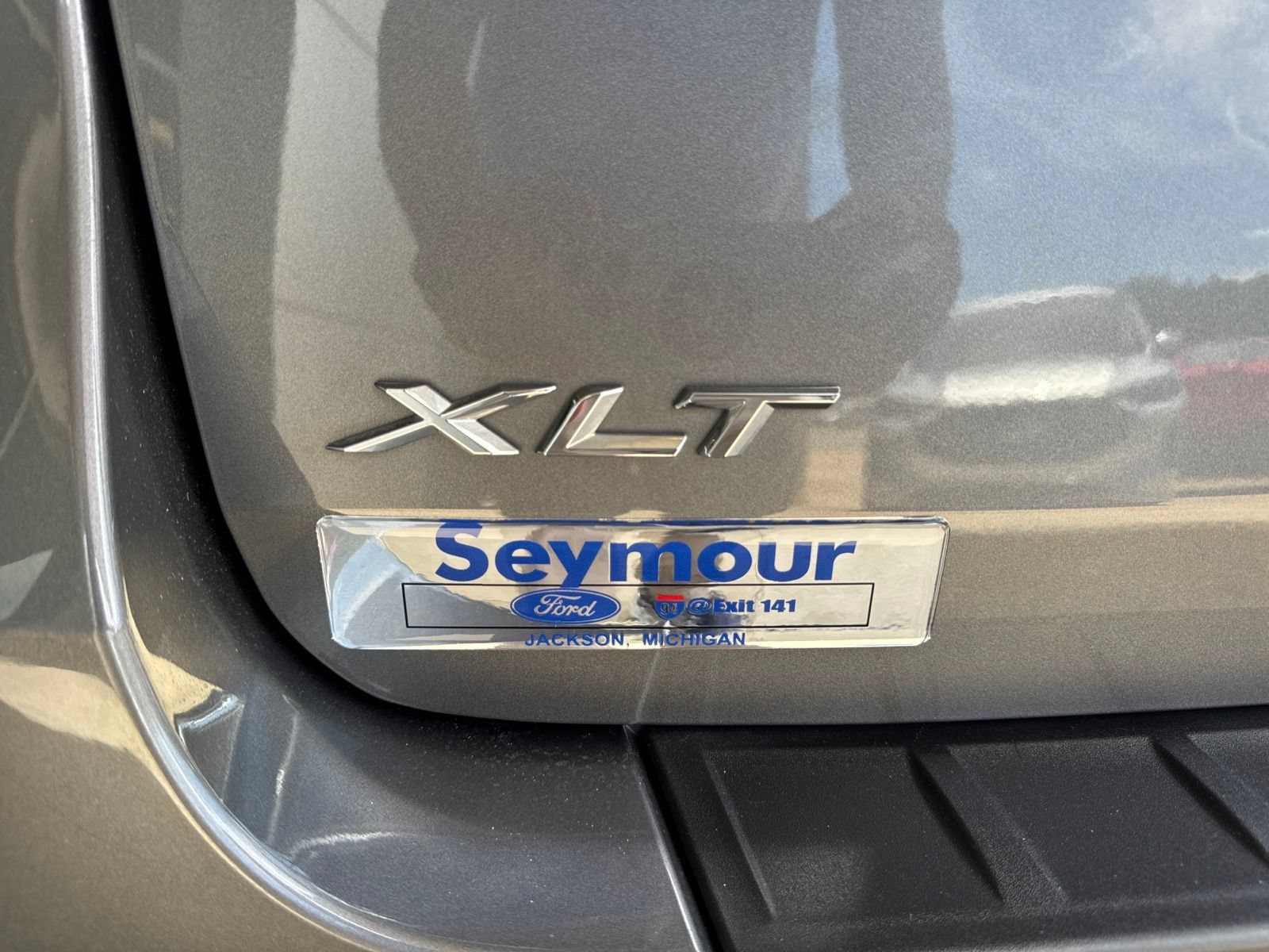 Certified 2023 Ford Explorer XLT w/ Equipment Group 202A AWD/4WD image 15