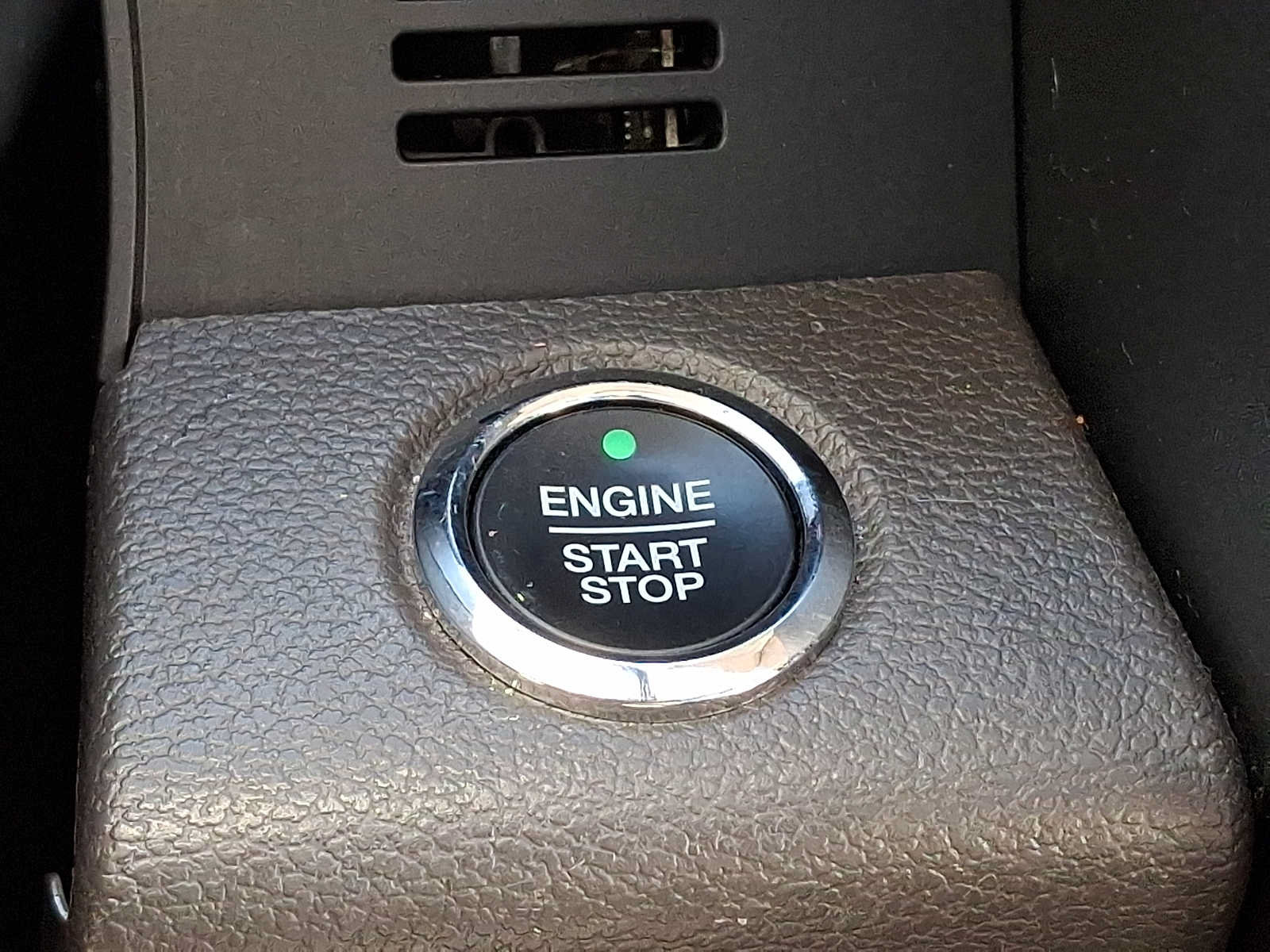 Certified 2020 Ford Expedition Limited AWD/4WD image 24