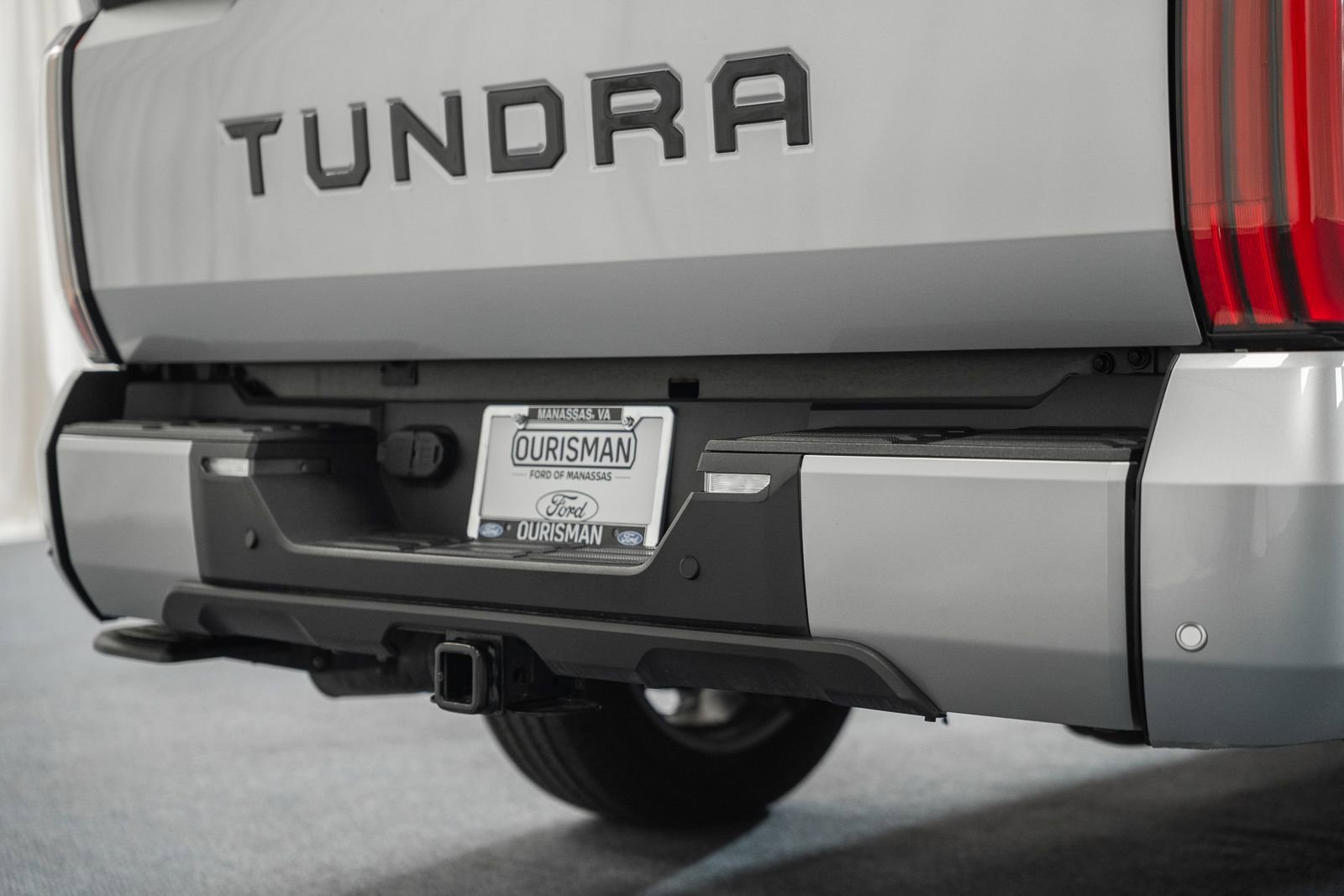 Used 2024 Toyota Tundra Platinum image 9