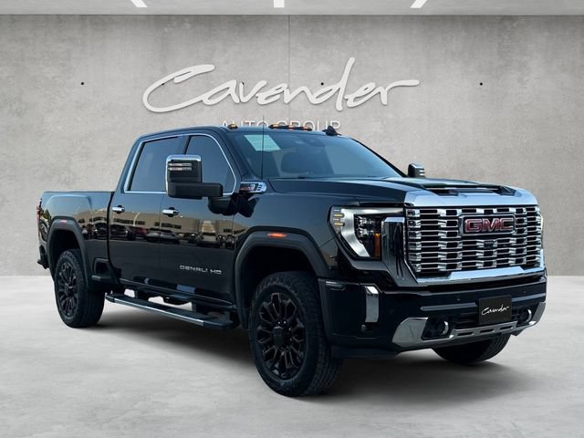Used 2025 GMC Sierra 2500 Denali w/ Denali Reserve Package AWD/4WD image 2