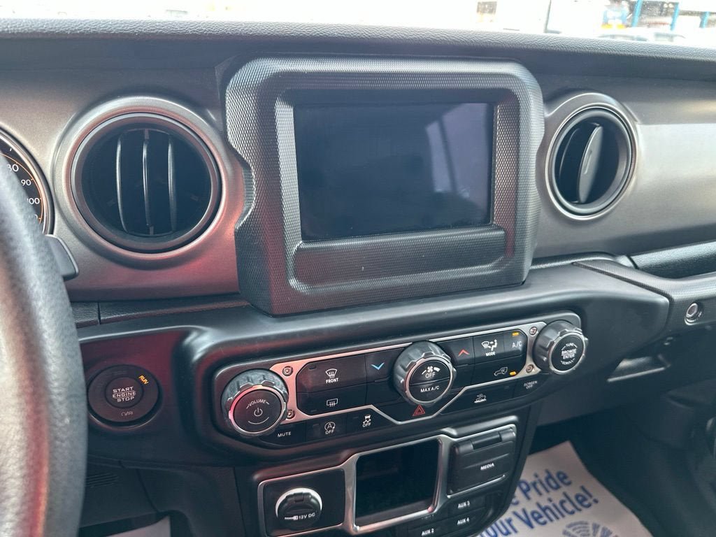 Used 2023 Jeep Wrangler Unlimited Sport AWD/4WD image 18